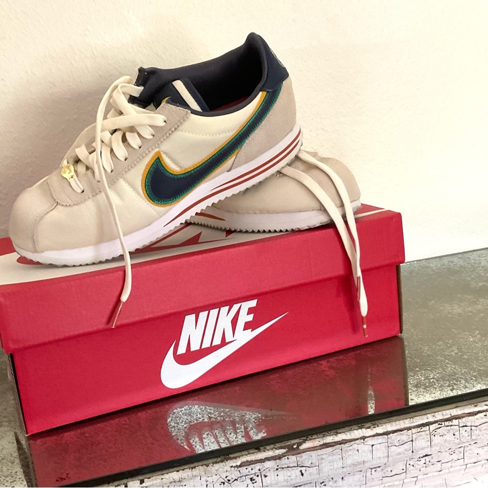 Nike Cortez coconut milk/thunder blue